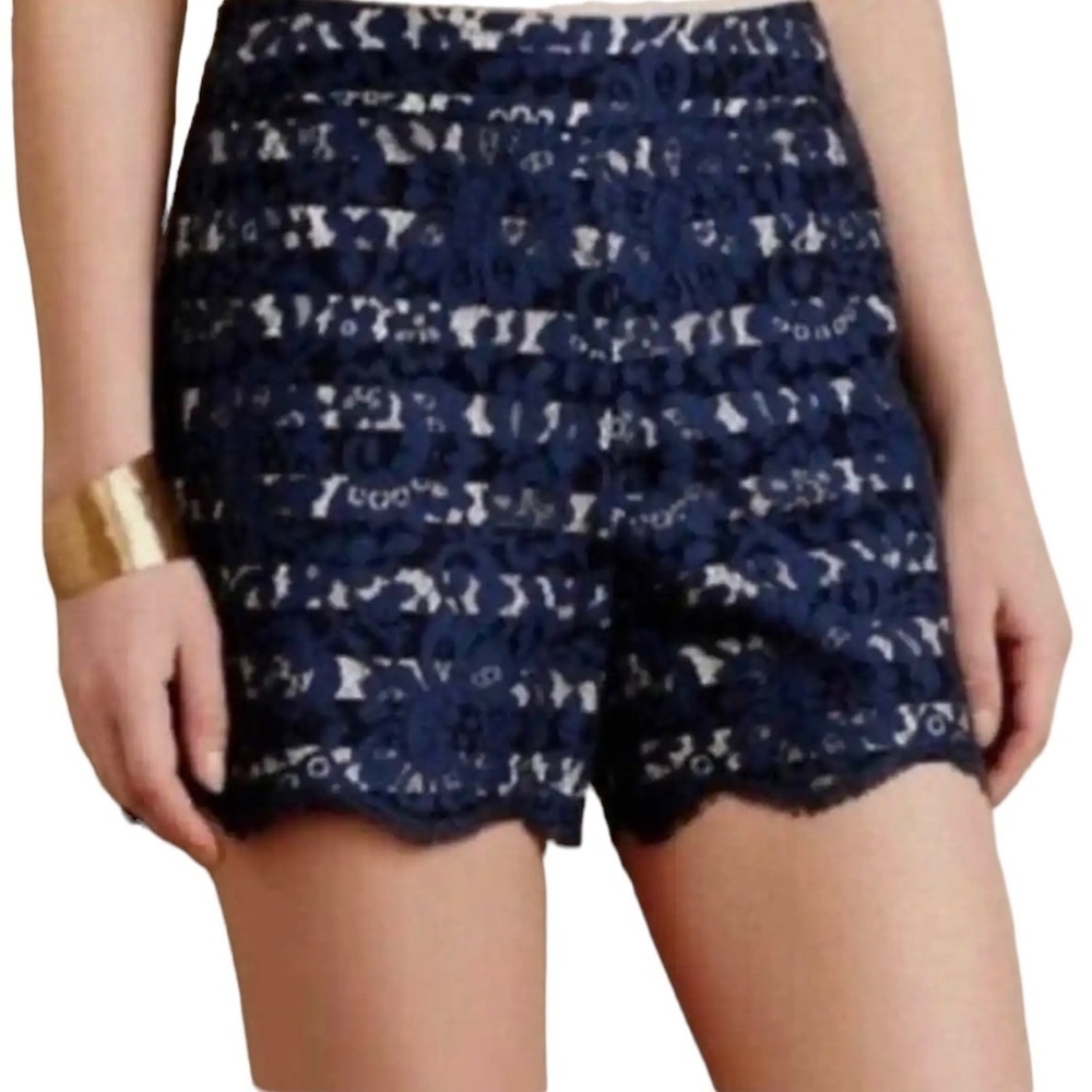 Anthropologie Cartonnier Blue White Striped
Lace Overlay High Rise Shorts Size 8